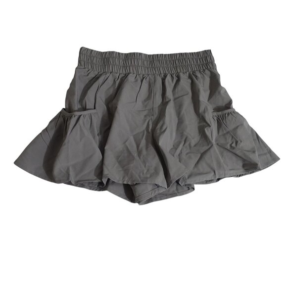 Cueply Gray Elastic Waist Ruffle Hem Shorts Women Size S With Side Pockets NEW - Picture 1 of 9